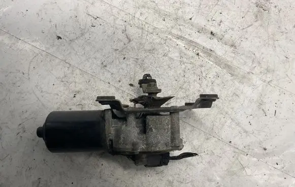 Opel Frontera B Wiper motor