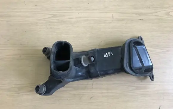 Opel Astra J Air intake duct part 13346074 13337772