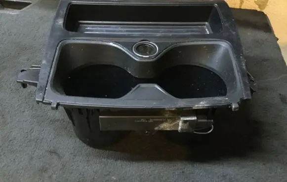 Cup holder front