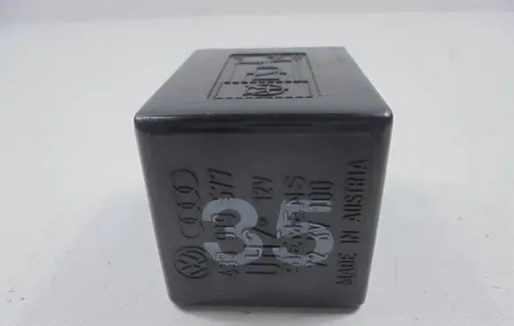Volkswagen PASSAT B3 Other relay 433919577