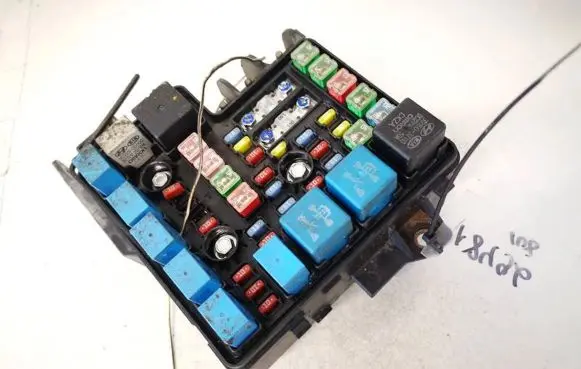 KIA Ceed Fuse box set