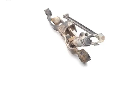 Opel Astra H Gear shift cable bracket 