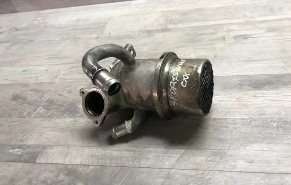 Volkswagen Golf Sportsvan EGR valve cooler 144710N010 505410264
