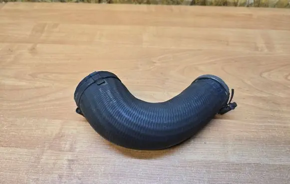 Intercooler hose/pipe
