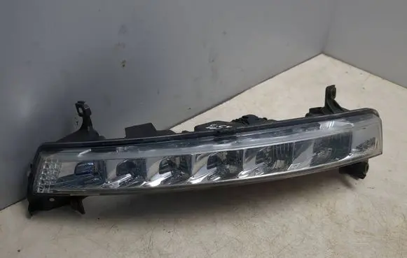 Citroen C4 II Front fog light 17785002 17784902