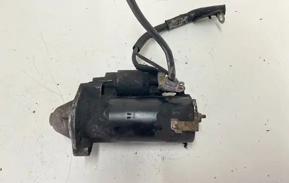 Volkswagen PASSAT B5.5 Starter motor 068911024G