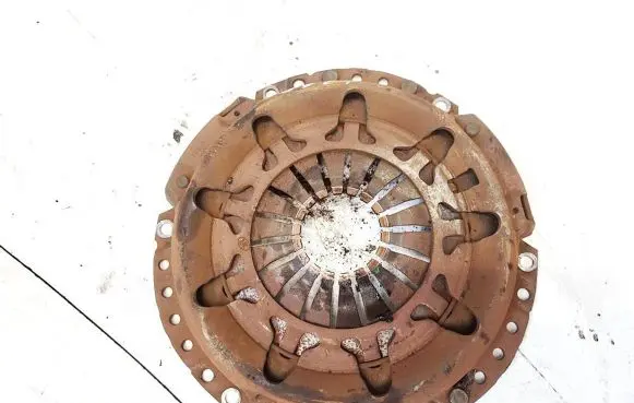 Toyota Yaris Pressure plate 