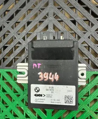 BMW 5 F10 F11 Transfer box differential control unit 5A11E72 14430910
