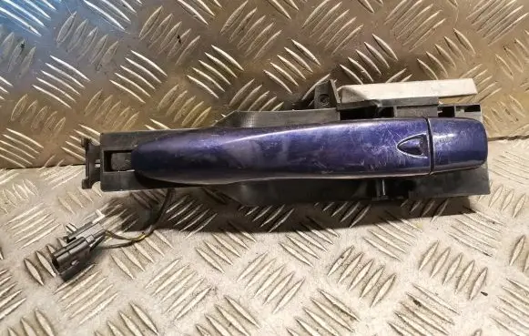 Nissan Pulsar Front door exterior handle 8061121133