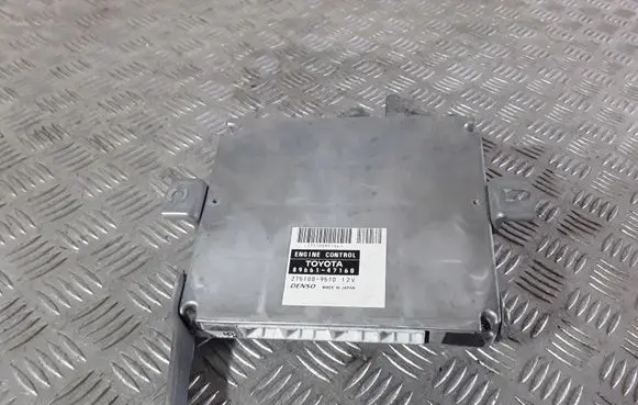 Toyota Prius (XW20) Engine control unit/module 8966147160 2751009510
