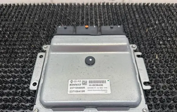 Renault Koleos II Engine control unit/module 237109480R 237106419R
