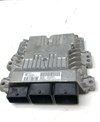 Peugeot 508 Engine control unit/module 9677243580 9666681180 SID807E
