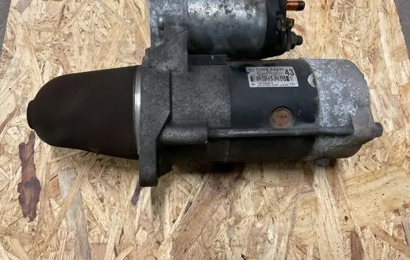Subaru Legacy Starter motor M002T89071 23300AA620