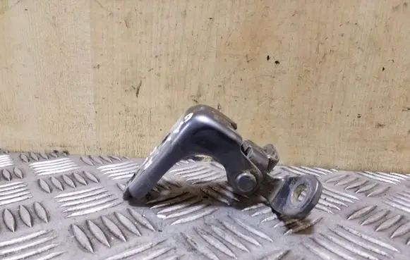 Honda Insight Rear door lower hinge
