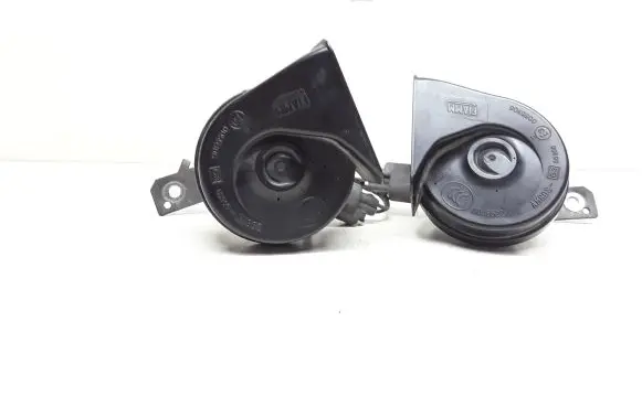Volvo V70 Horn signal 08635071 08635072