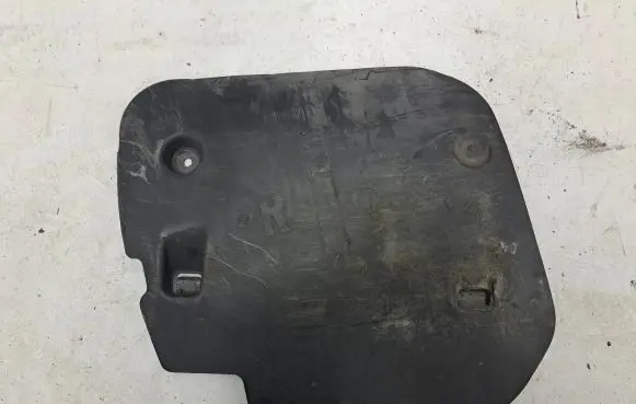 Rear underbody cover/under tray