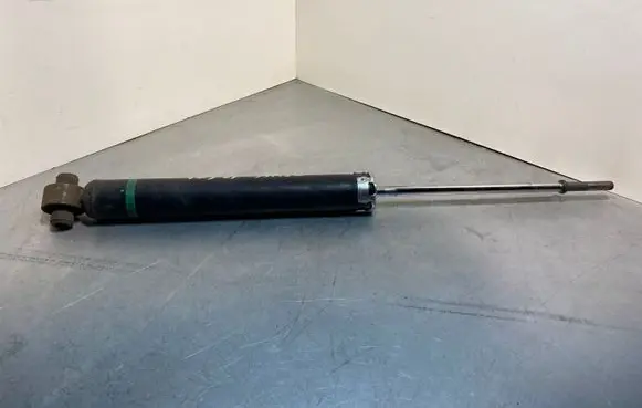 Toyota Prius (XW30) Rear shock absorber/damper 4853047091