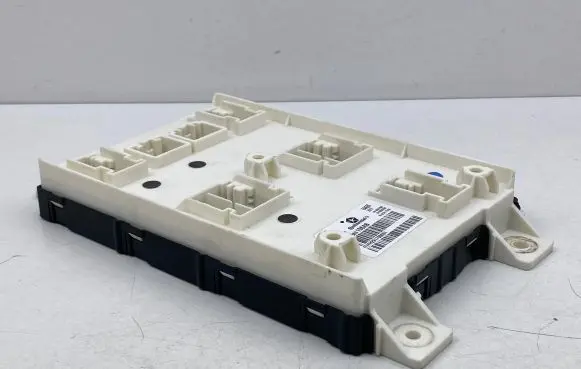 Chrysler Pacifica Central body control module 68360198AB 68360200AB