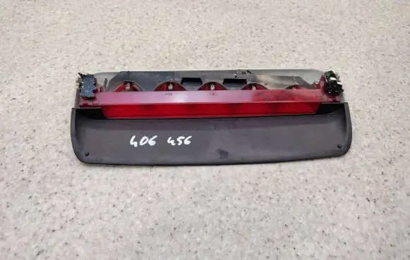 Peugeot 406 Third/center stoplight