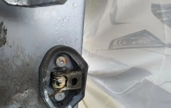 BMW X3 E83 Rear door check strap stopper