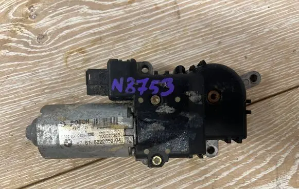BMW 5 E60 E61 Sunroof motor/actuator 6922652