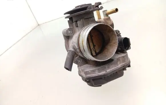 Audi A3 S3 8L Throttle valve 06A133064J