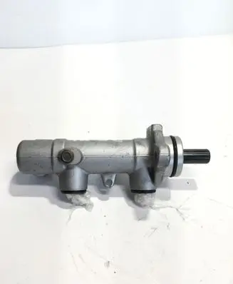Hyundai ix35 Master brake cylinder 0T1