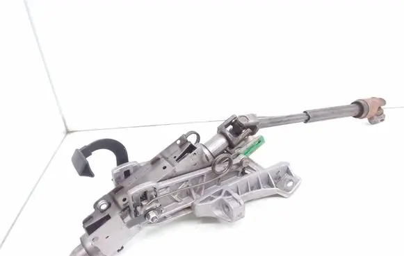 Volvo V70 Steering wheel axle P31201816