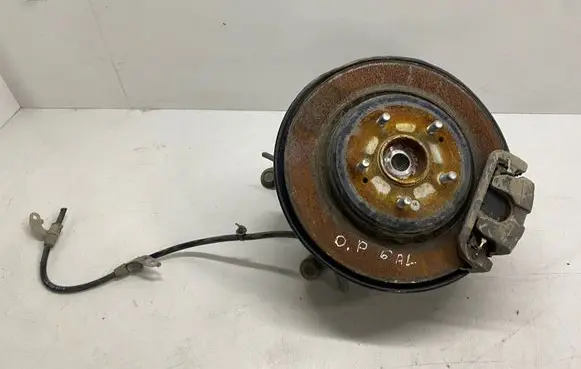 Honda CR-V Rear wheel hub