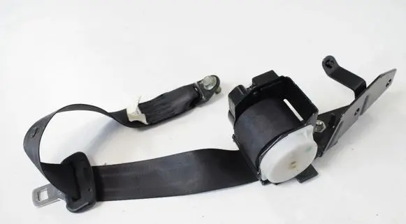 Subaru Forester SH Rear seatbelt F86105T