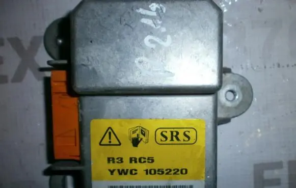 Rover 214 - 216 - 220 Airbag control unit/module YWC105220 68HC11E1