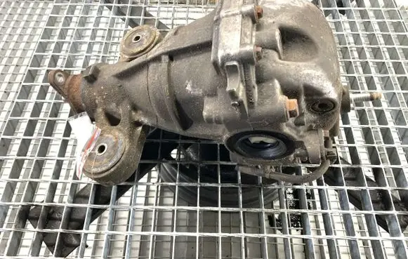Infiniti Q50 Rear differential 