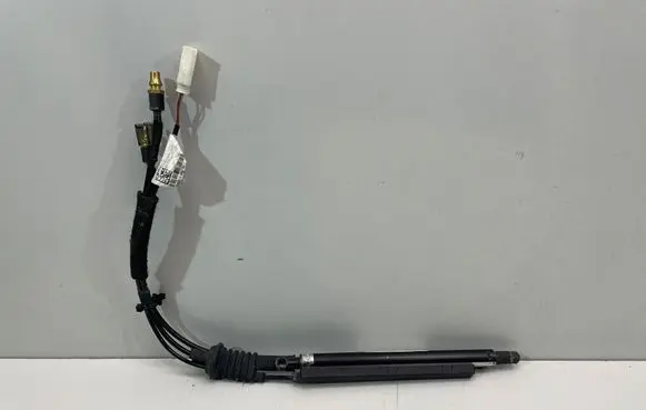 BMW 8 G16 Tailgate strut 7492521