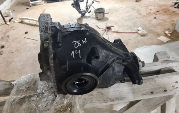 BMW X5 F15 Rear differential 7636996