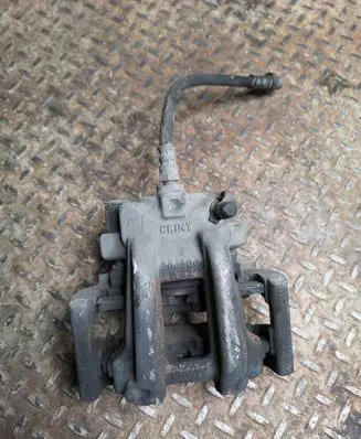 BMW 4 F36 Gran coupe Rear brake caliper