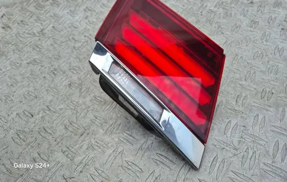 BMW 7 F01 F02 F03 F04 Tailgate rear/tail lights 7300271