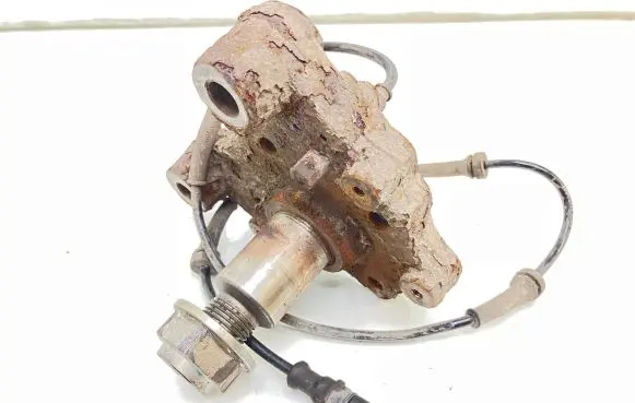 Opel Vivaro Rear wheel bearing hub 