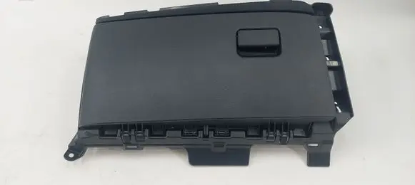Toyota Yaris XP210 Glove box set 55552K0020