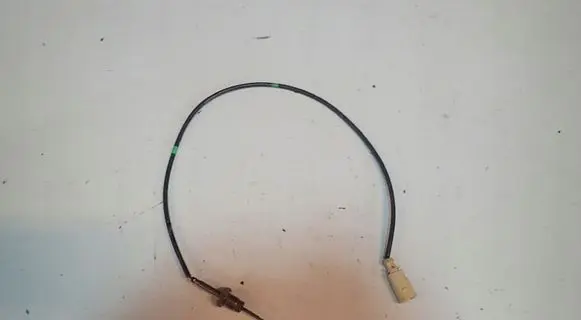 Volkswagen PASSAT B8 Exhaust gas temperature sensor 04L906088CD