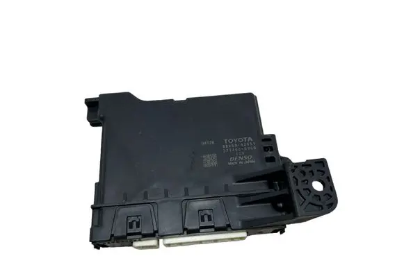 Toyota RAV 4 (XA40) Other control units/modules 8865042551 04S20 2774000960