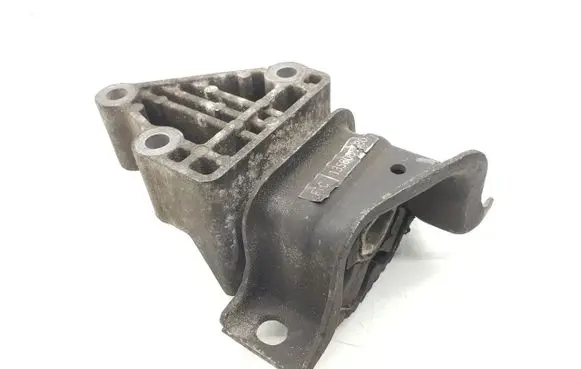 Peugeot Boxer Engine mount bracket 1358088080