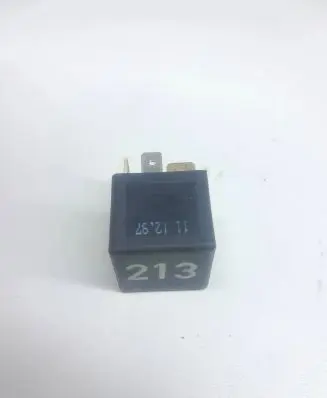 Audi A6 S6 C5 4B Other relay 443951253J