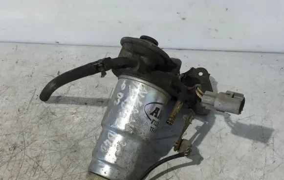 Toyota Avensis Verso Fuel filter housing 233000R050