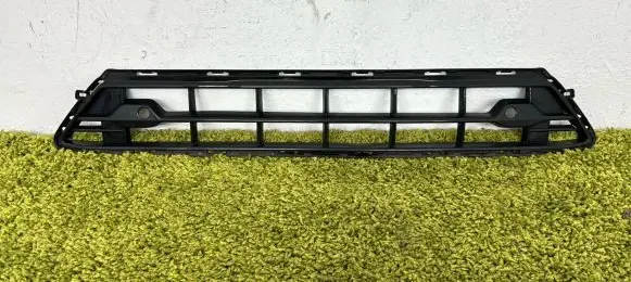 Volvo XC60 Front bumper lower grill 31449130
