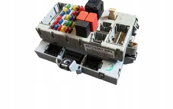 Fiat Punto (188) Fuse module 46552681