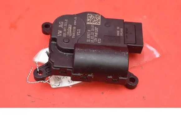 Skoda Fabia Mk1 (6Y) Air flap motor/actuator 2Q0907511E