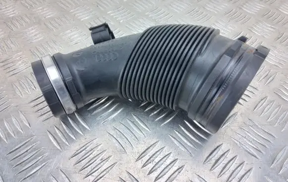 Audi A5 8T 8F Air intake hose/pipe 04L129661B