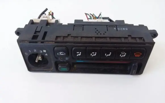 Subaru Outback Climate control unit