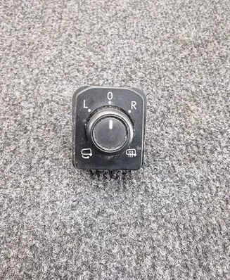 Volkswagen PASSAT B8 Wing mirror switch 3G0959565B