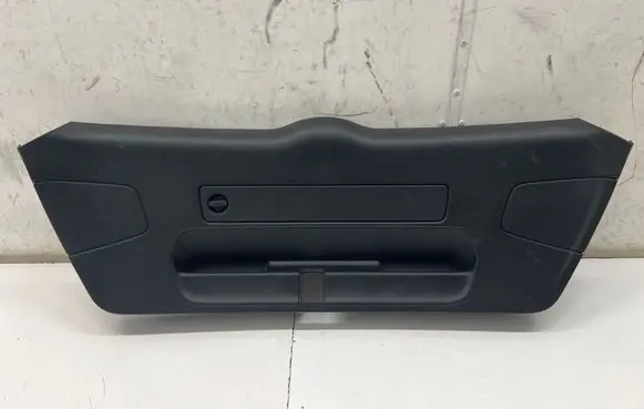 Audi A3 S3 8V Tailgate trim 8V4867979 8V4867658 8V4867657